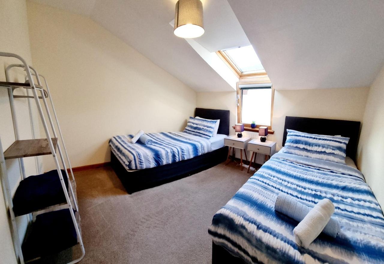 Stylish 2 Bedroom - 2 Miles Inverness City Centre Exterior foto